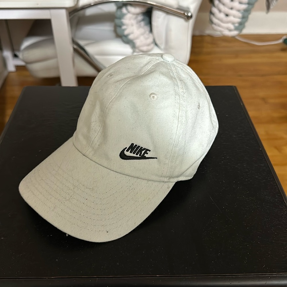 Light blue/ white Nike hat